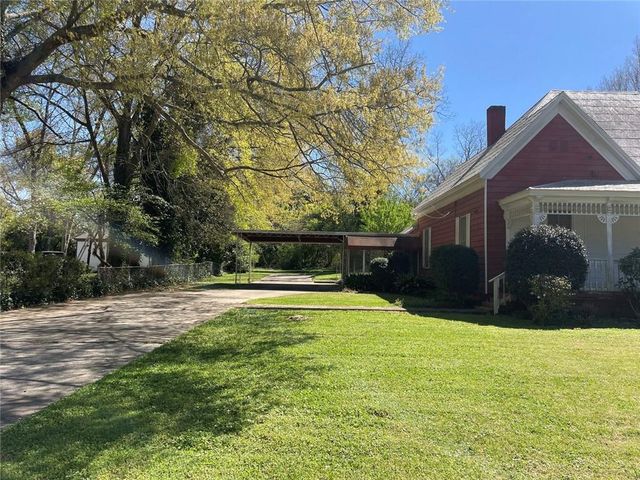 379 West Avenue, Jackson, GA 30233