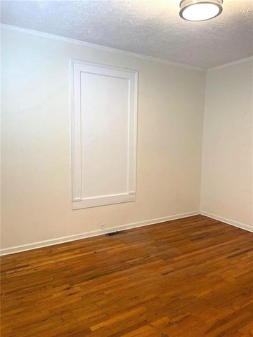 379 West Avenue, Jackson, GA 30233