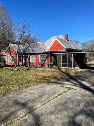 379 West Avenue, Jackson, GA 30233