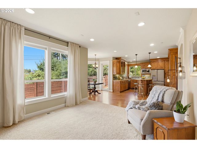 466 Ne 43RD Cir, Camas, WA 98607