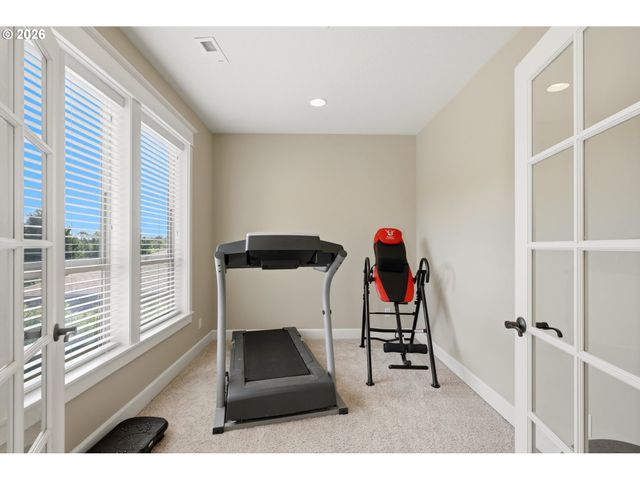 466 Ne 43RD Cir, Camas, WA 98607