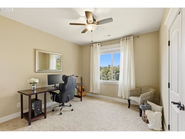 466 Ne 43RD Cir, Camas, WA 98607
