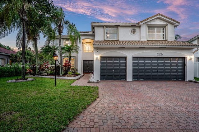 12655 NW 18th Mnr, Pembroke Pines, FL 33028