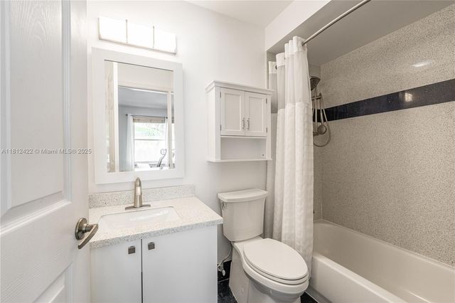 12655 NW 18th Mnr, Pembroke Pines, FL 33028