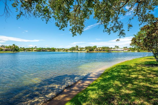 12655 NW 18th Mnr, Pembroke Pines, FL 33028