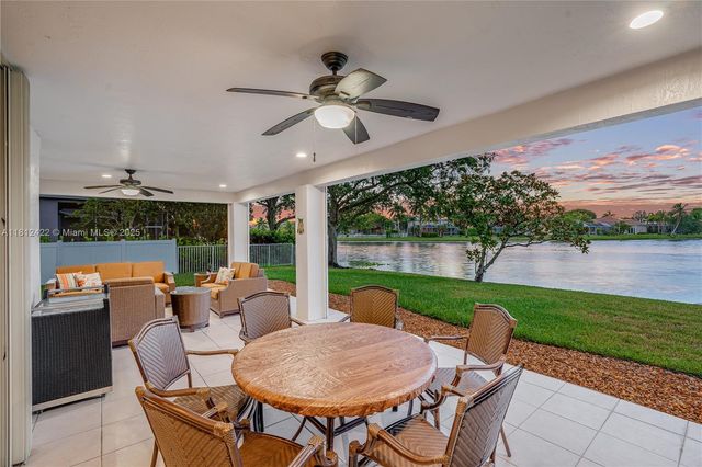 12655 NW 18th Mnr, Pembroke Pines, FL 33028