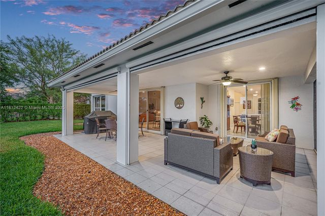 12655 NW 18th Mnr, Pembroke Pines, FL 33028