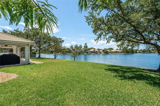 12655 NW 18th Mnr, Pembroke Pines, FL 33028