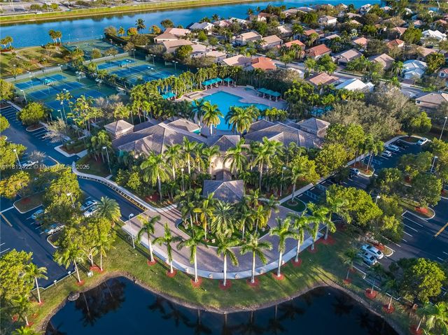12655 NW 18th Mnr, Pembroke Pines, FL 33028