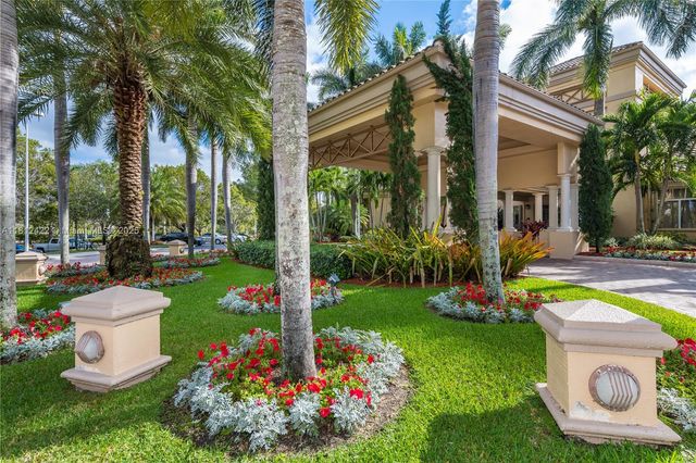 12655 NW 18th Mnr, Pembroke Pines, FL 33028