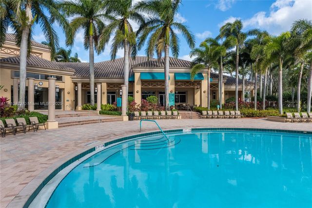 12655 NW 18th Mnr, Pembroke Pines, FL 33028