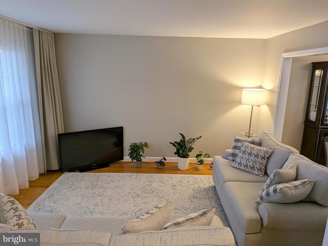 510 HENRY DR, Millville, NJ 08332