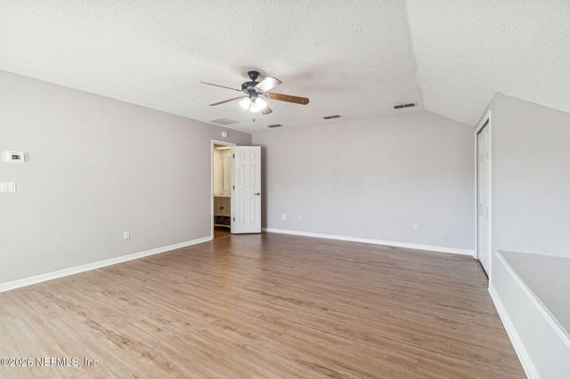 985 BLACKBERRY Lane, St. Johns, FL 32259