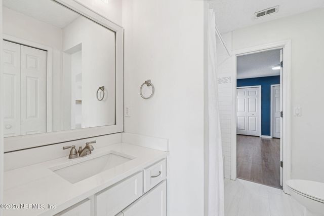 985 BLACKBERRY Lane, St. Johns, FL 32259