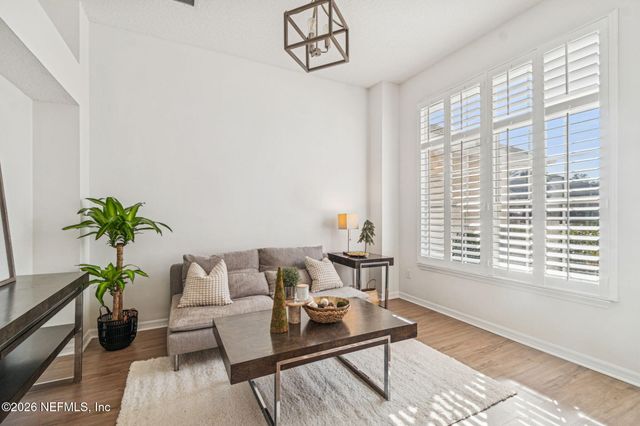 985 BLACKBERRY Lane, St. Johns, FL 32259