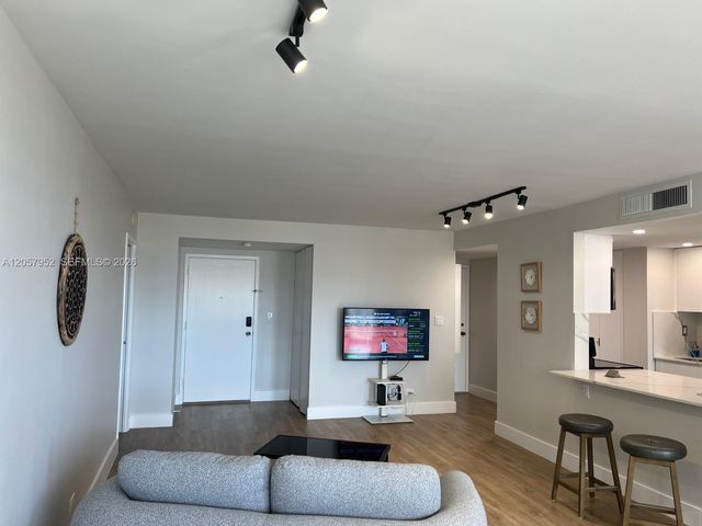 251 174th St 1215, Sunny Isles Beach, FL 33160
