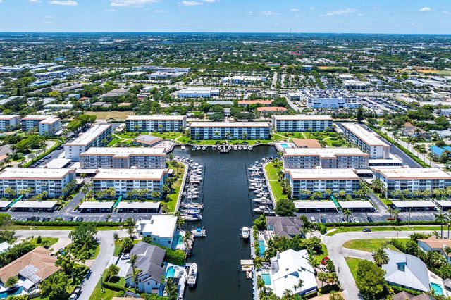 930 Dogwood Drive 457, Delray Beach, FL 33483