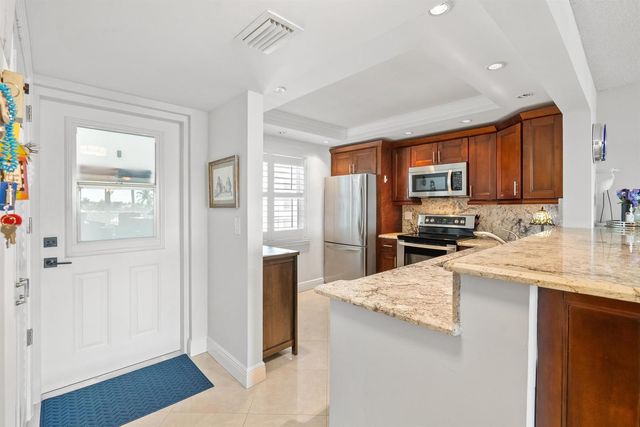 930 Dogwood Drive 457, Delray Beach, FL 33483