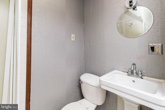 17211 QUEEN ANNE BRIDGE RD, Bowie, MD 20716