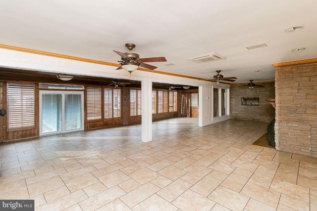 17211 QUEEN ANNE BRIDGE RD, Bowie, MD 20716