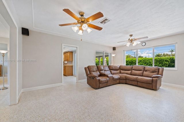 81 NW 18th St, Homestead, FL 33030