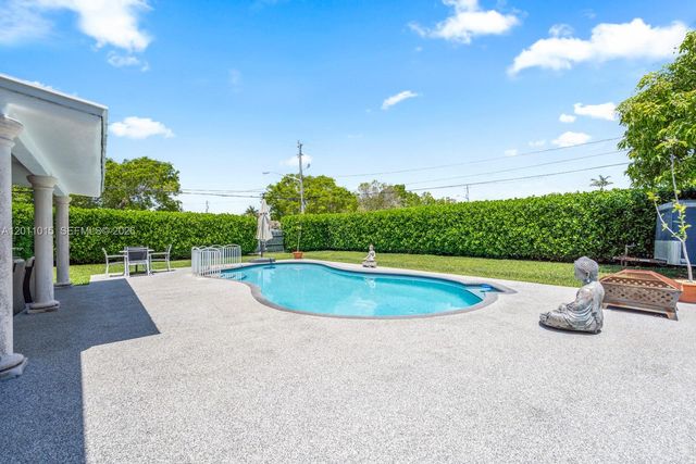 81 NW 18th St, Homestead, FL 33030