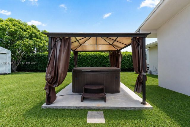 81 NW 18th St, Homestead, FL 33030