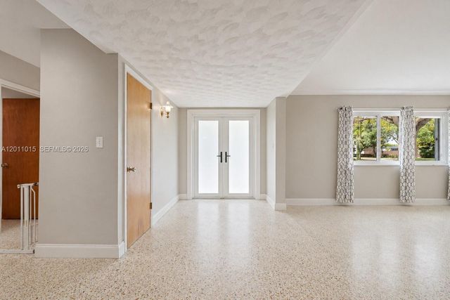 81 NW 18th St, Homestead, FL 33030
