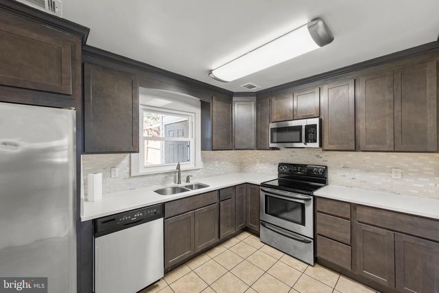 109 ASH HOLLOW DR, Winchester, VA 22602