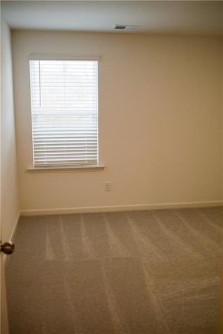 484 Red Dragon Dr, Jefferson, GA 30549