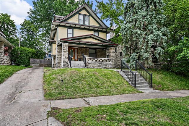 3527 Kenwood Avenue, Kansas City, MO 64109