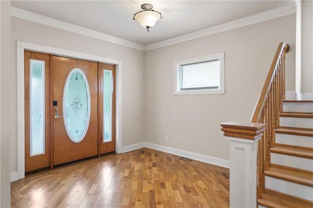 3527 Kenwood Avenue, Kansas City, MO 64109