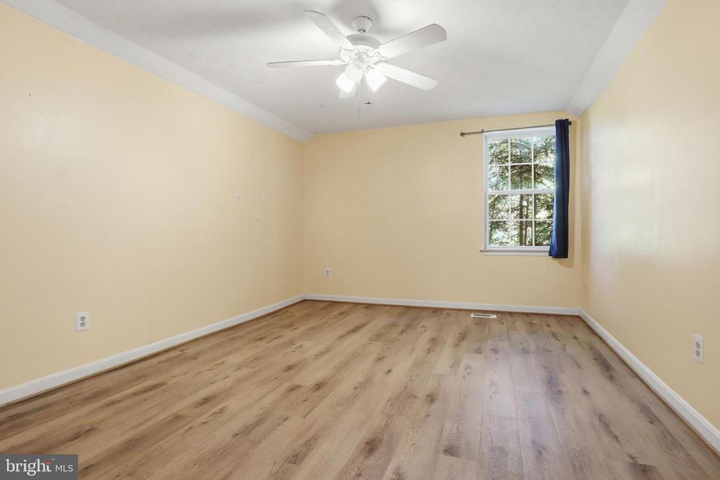 Image 19 of property listing at 24 TOPEKA CT, Conowingo, MD 21918