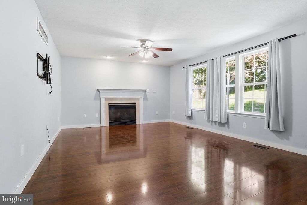 Image 6 of property listing at 24 TOPEKA CT, Conowingo, MD 21918