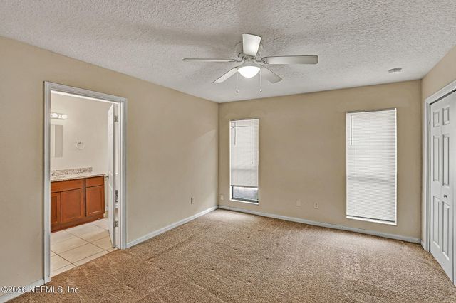 11349 BLOSSOM RIDGE Drive, Jacksonville, FL 32218