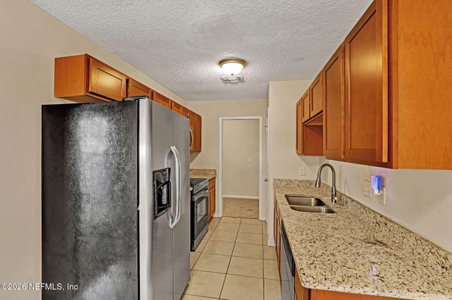 11349 BLOSSOM RIDGE Drive, Jacksonville, FL 32218