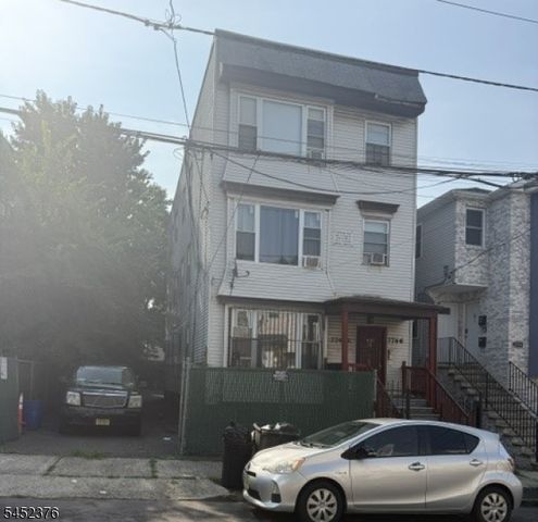 374 Chadwick Ave 3, Newark City, NJ 07112