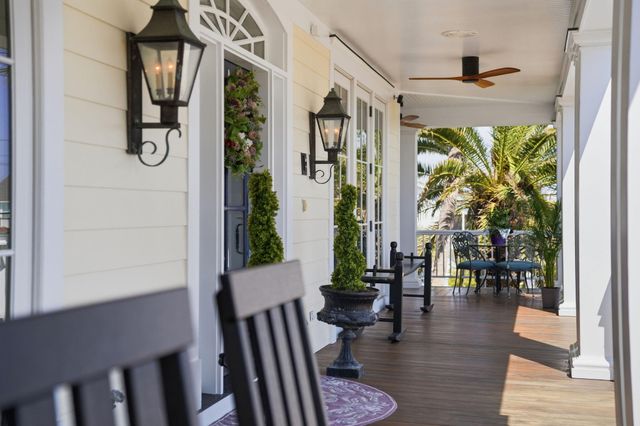601 Palmetto Boulevard, Edisto Island, SC 29438