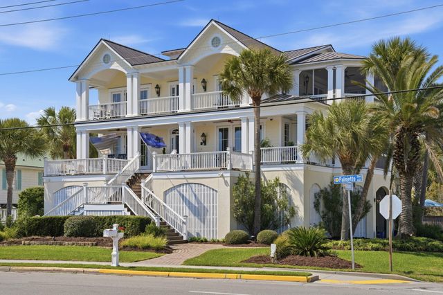 601 Palmetto Boulevard, Edisto Island, SC 29438