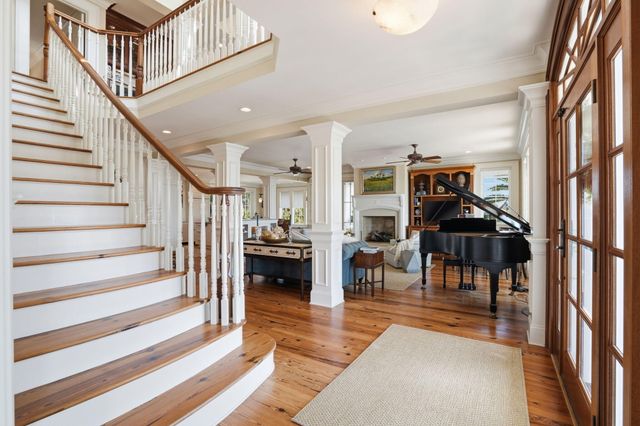 601 Palmetto Boulevard, Edisto Island, SC 29438