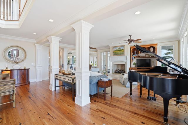 601 Palmetto Boulevard, Edisto Island, SC 29438