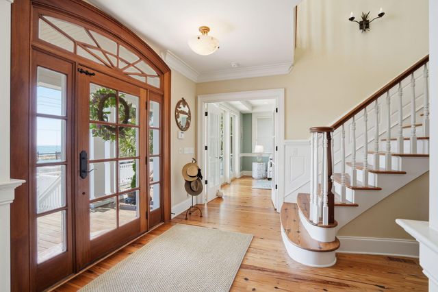 601 Palmetto Boulevard, Edisto Island, SC 29438