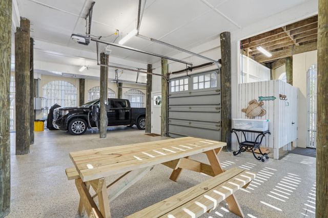 601 Palmetto Boulevard, Edisto Island, SC 29438