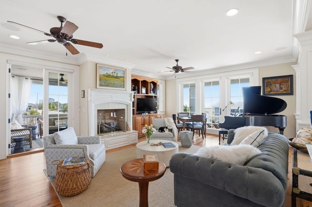 601 Palmetto Boulevard, Edisto Island, SC 29438