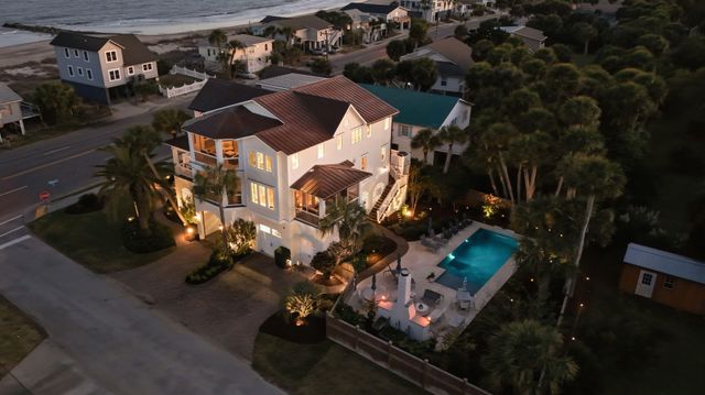 601 Palmetto Boulevard, Edisto Island, SC 29438