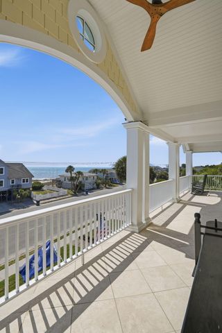 601 Palmetto Boulevard, Edisto Island, SC 29438