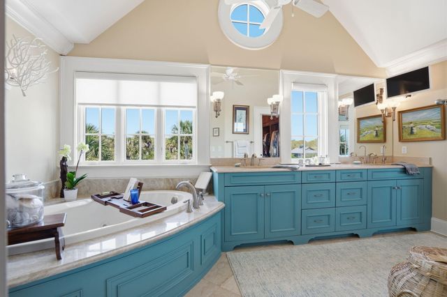 601 Palmetto Boulevard, Edisto Island, SC 29438