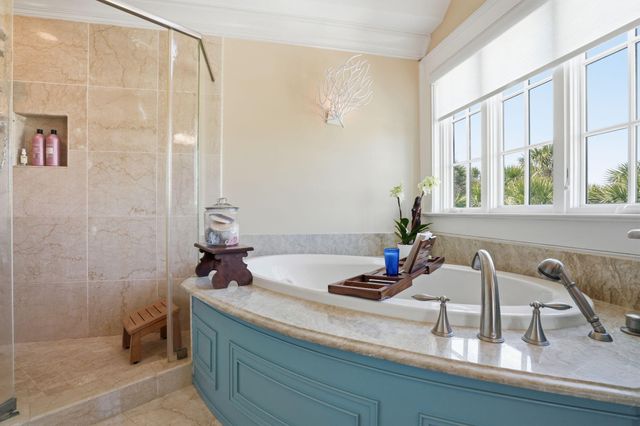 601 Palmetto Boulevard, Edisto Island, SC 29438