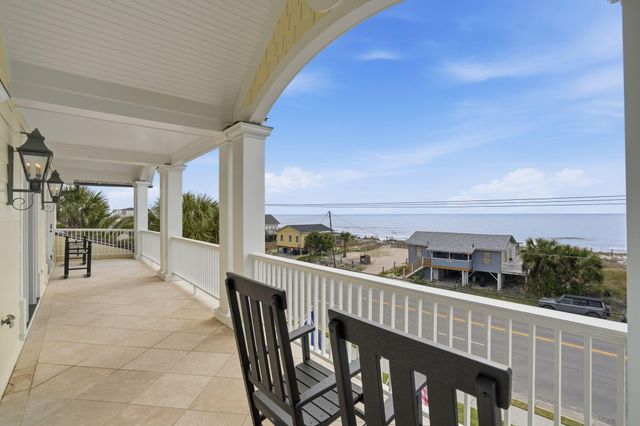 601 Palmetto Boulevard, Edisto Island, SC 29438