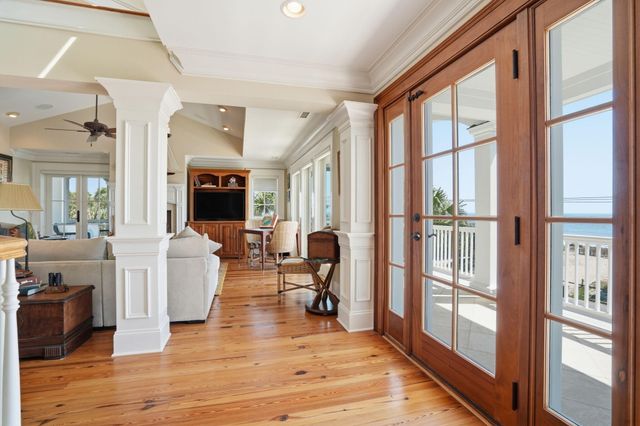 601 Palmetto Boulevard, Edisto Island, SC 29438